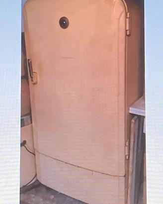 Frigo antico bombato Electrolux anni 50