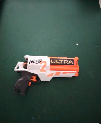 Nerf Ultra 2: Blaster motorizzato 