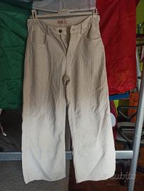 Pantaloni a castello