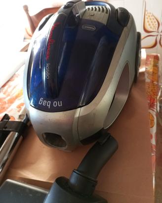 aspirapolvere 