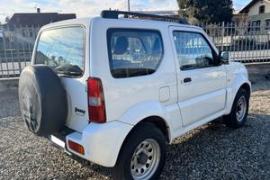 Suzuk Jimni Pochi KM!