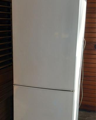 frigorifero SMEG 321 litri  CF33BP.    NUOVO