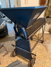 Smallatrice per mandorle