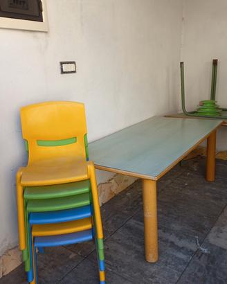 tavolo e 6 sedie bimbi