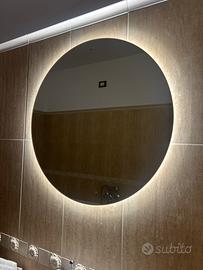 Specchio d’arredo retroilluminato