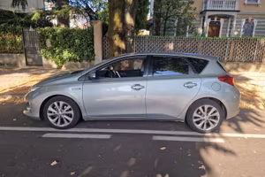 Toyota Auris Hybrid - 2015 - 139.529 km.