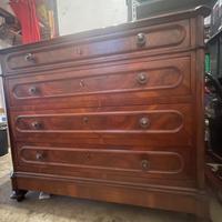 Cassettone antico stile umbertino