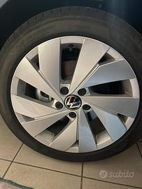 Cenchi con gomme 17 per Golf  nuovissimi 100km