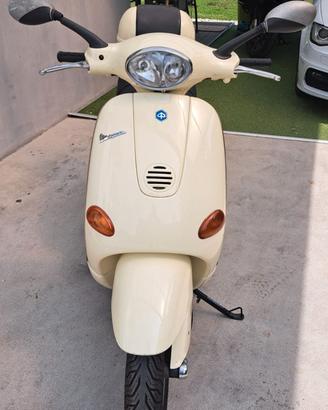 Scooter Vespa