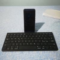 Tastiera Bluetooth con Supporto Estraibile