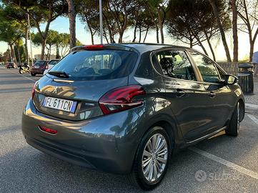 Peugeot 208 1.2 PureTech 82 CV | 09/2017 | 41k KM