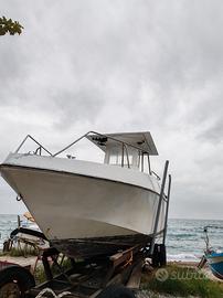 Scafo 8 metri con entrobordo aifo Iveco 8061