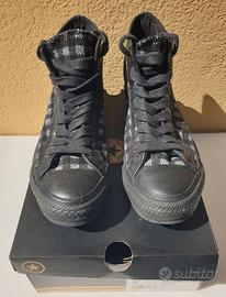 RARE CONVERSE ALL STAR VINTAGE LANA BLACK & GRAY