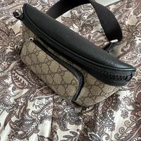 Marsupio Gucci tasca frontale GG supreme small