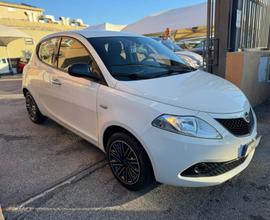 LANCIA Ypsilon 1.2 69 CV 5 porte GOLD +gpl