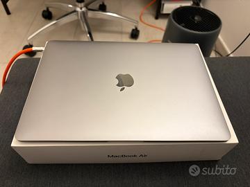 MacBook Air 2018 16 GB RAM 256 SSD