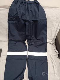 Copripantaloni antipioggia antivento