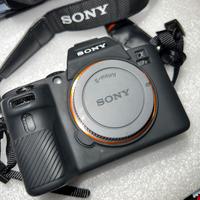 Sony A7ii + 28-70mm f3.5-5.6