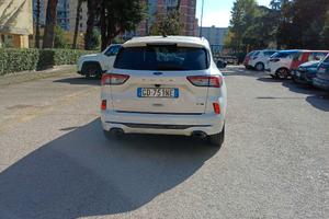 Ford Kuga 2'0 diesel Ecoblue Hybrid 150 cv nuova