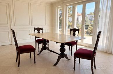 Tavolo in marmo base legno con sedie