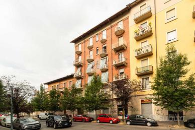 3 LOCALI A TORINO