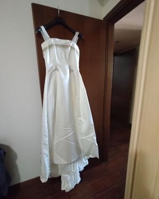 abito da sposa usato " Caroli abbigliamento"