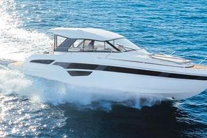 Barca a motore Bavaria S45