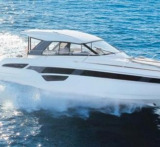 Barca a motore Bavaria S45