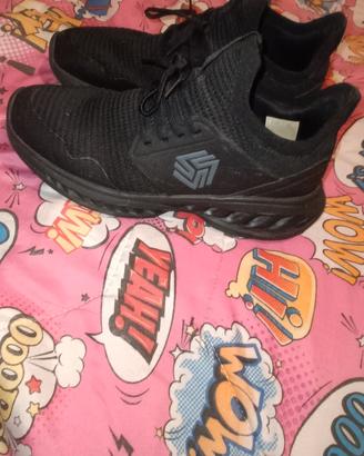 scarpe sportive 