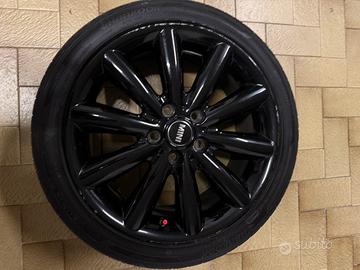 Cerchi Mini Cooper R17 completi di Hankook RUNFLAT