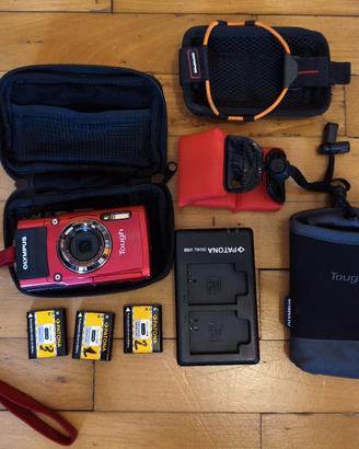 Olympus Tough TG-3 con accessori