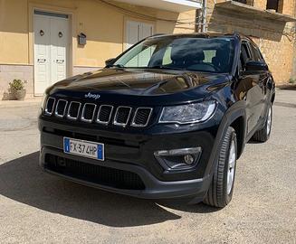 Jeep compass 2019. Longitude