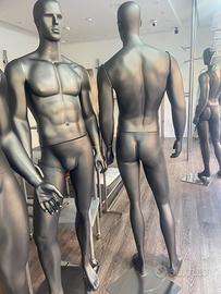 Manichini uomo abbigliamento