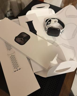 Apple Watch 10 Titanio