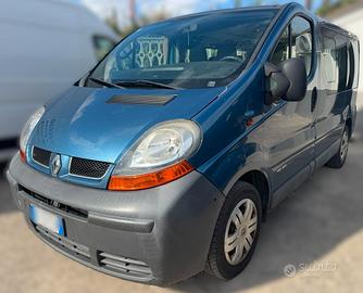 Renault Trafic 100 dCi Pack Clim 9 posti