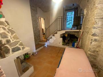 4 LOCALI A BORGOMARO