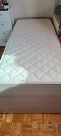 letto cameretta ,più letto sotto con materassi 