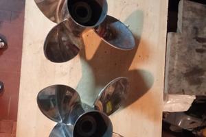 Coppia eliche acciaio 4 pale passo 19 VENSURA nuov