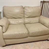 Divano in pelle due sedute chateu d'ax