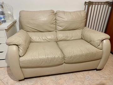 Divano in pelle due sedute chateu d'ax