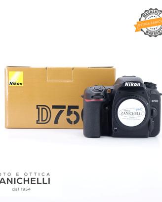 Nikon D7500 Body 16900 Scatti Usato (F1029)