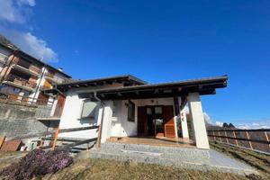 Villa di 273 m² con 4 locali e box auto doppio a C