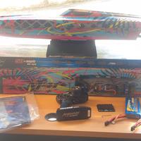 catamarano traxxas m41