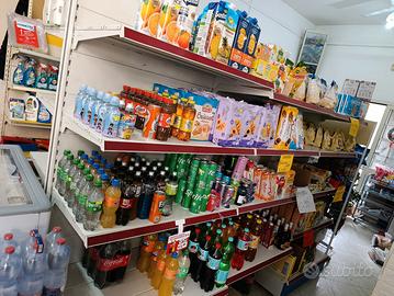 scaffali supermercato 