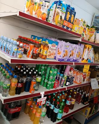 scaffali supermercato 