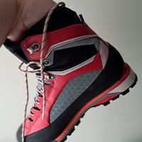 scarponi nuovi trango La Sportiva