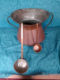 Caldaia in Rame battuto a mano con Mestoli