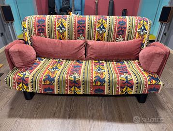 Divano-letto matrimoniale a doghe in legno