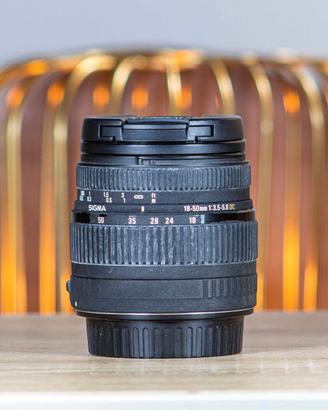 Sigma 18-50mm f/3.5-5.6 per Canon