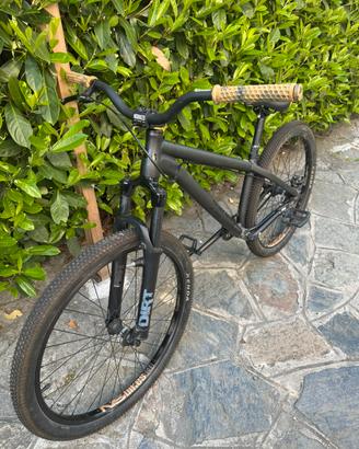 Bicicletta NS Bike pump track dirt street